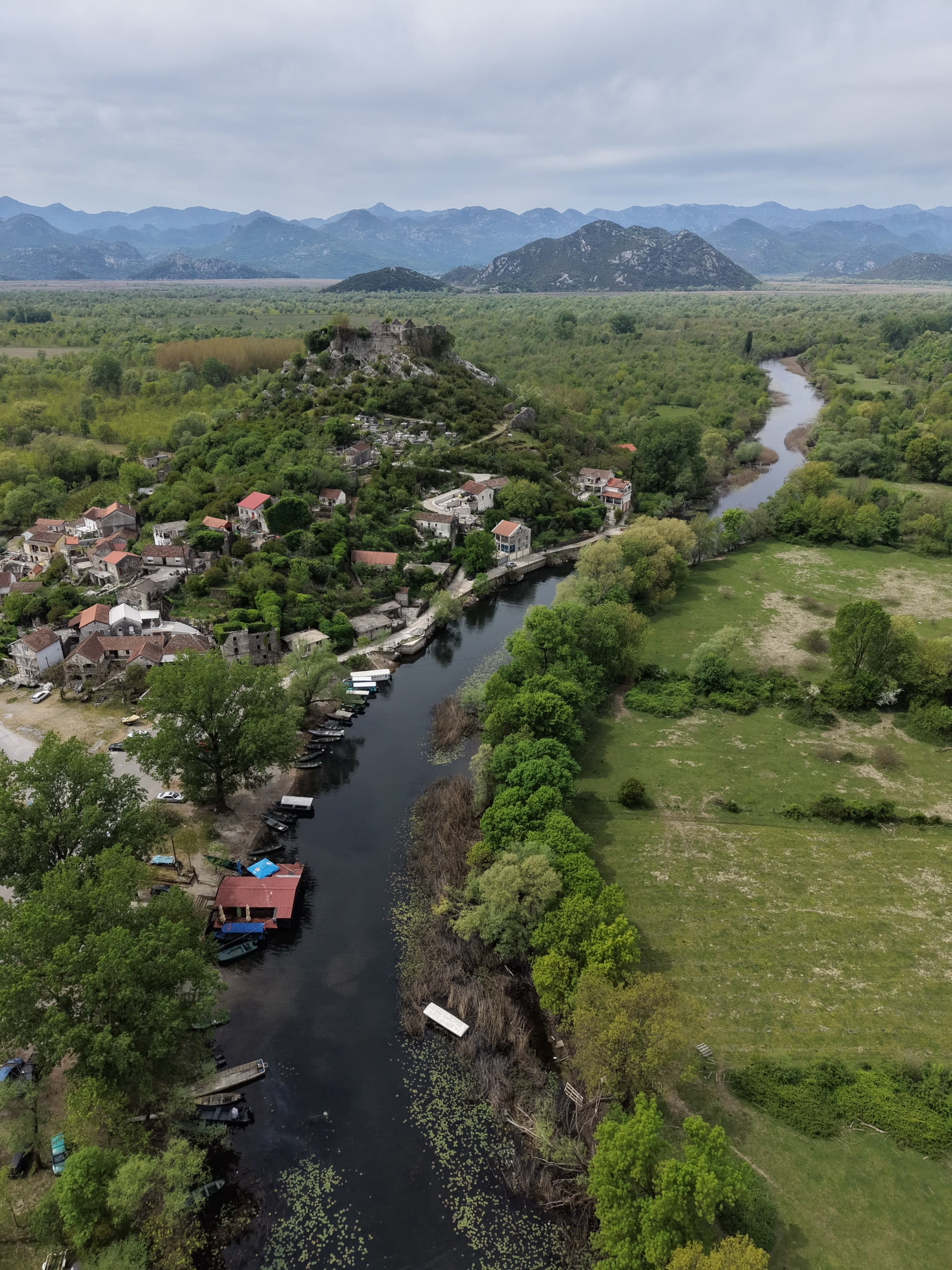 Pogled na jezero kod Konobe Lug